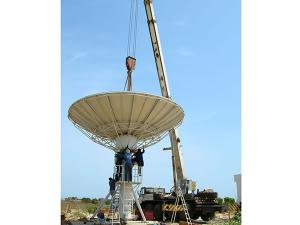  Спутниковая антенна RxTx, диаметр 7.3 м, C, Ku-диапазон 