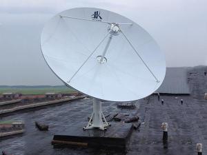  Спутниковая антенна RxTx, диаметр 3.7м, DBS, X-диапазон 